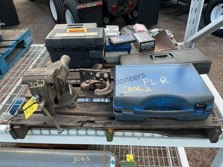 pallet-of-misc-image-2