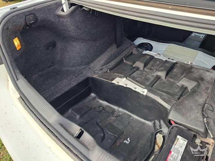 2017-dodge-charger-sedan-image-31