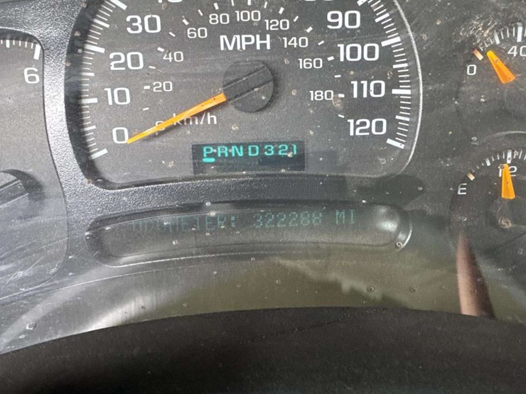 2005-gmc-sierra-2500-image-25