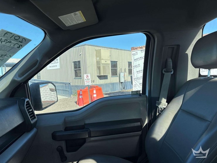 2017-ford-f150-image-13