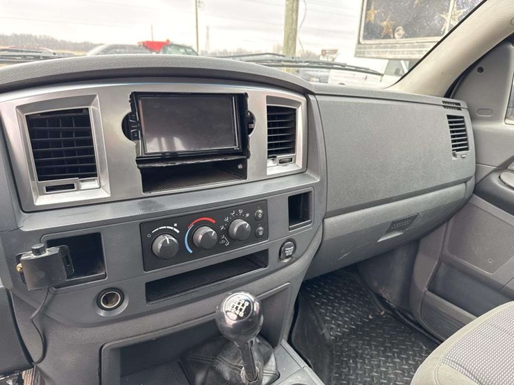 2007-dodge-ram-3500-image-23