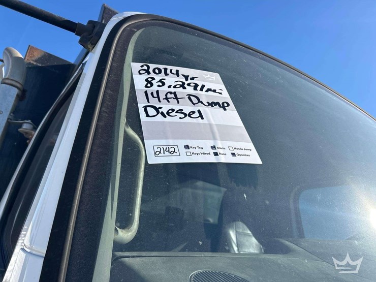 2014-freightliner-114sd-image-24