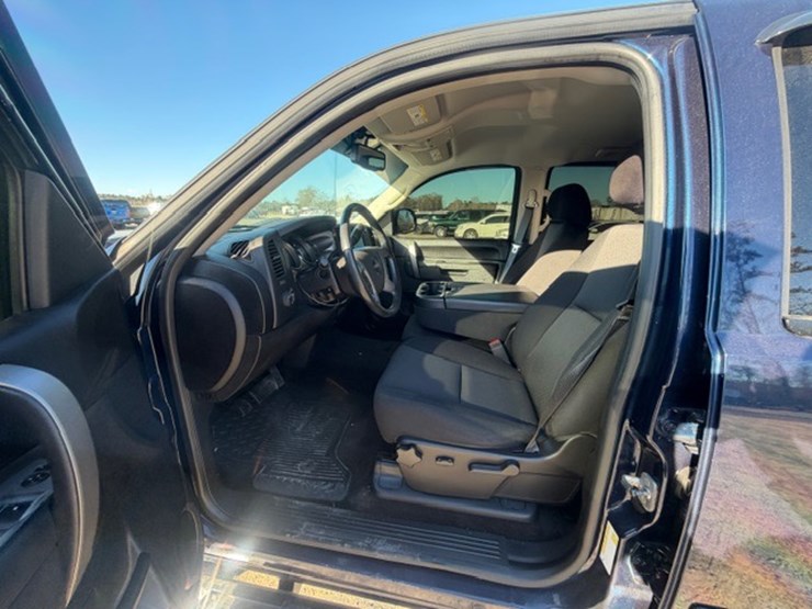 2012-chevrolet-k1500-image-34