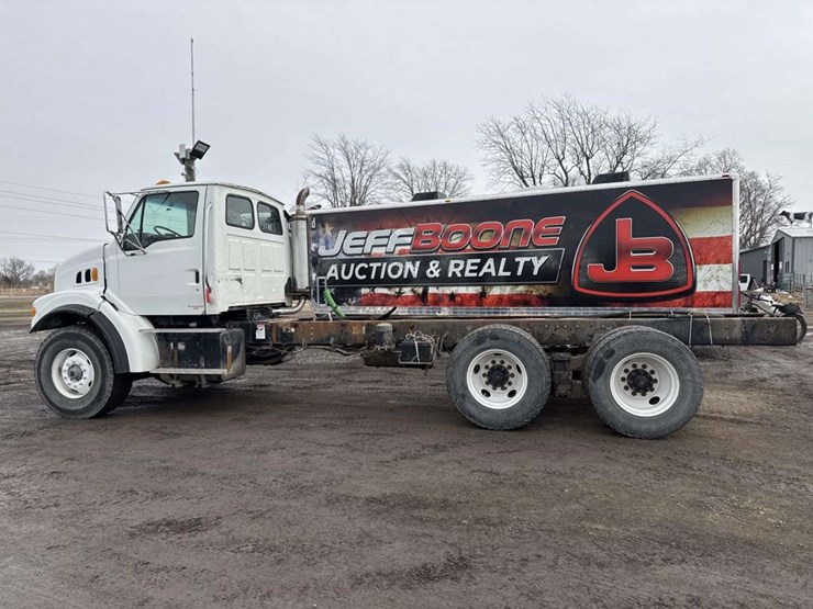 2002-sterling-l7500-image-2