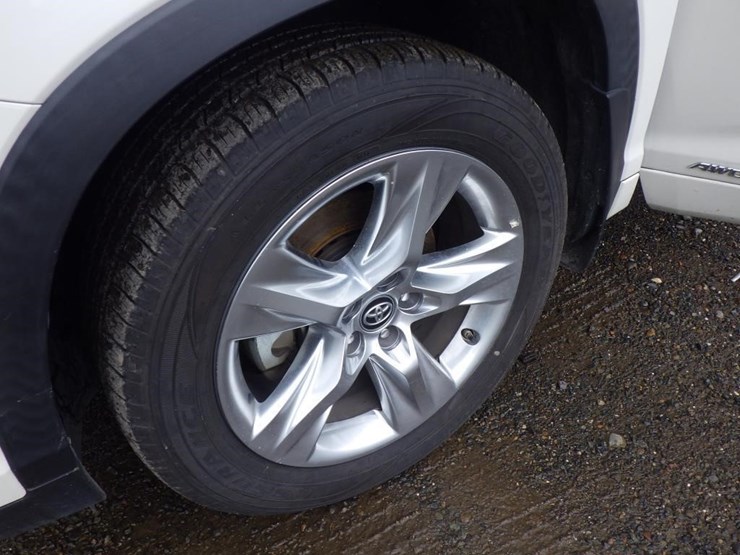 2017-toyota-highlander-image-13