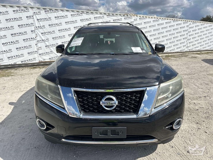 2013-nissan-pathfinder-image-32