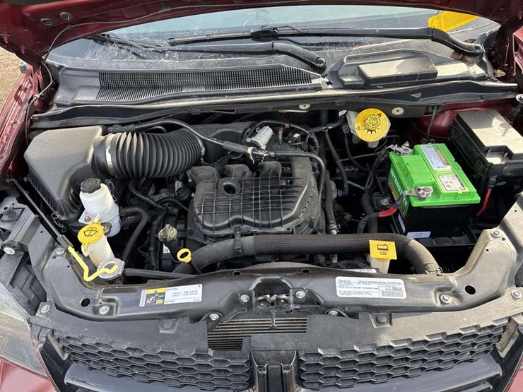 2016-dodge-grand-caravan-image-23