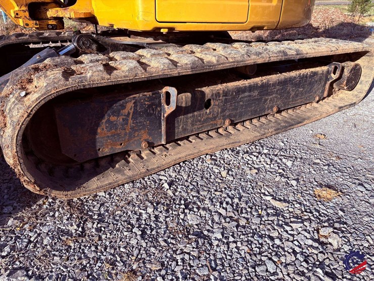 2016-cat-305e2-mini-excavator-image-23