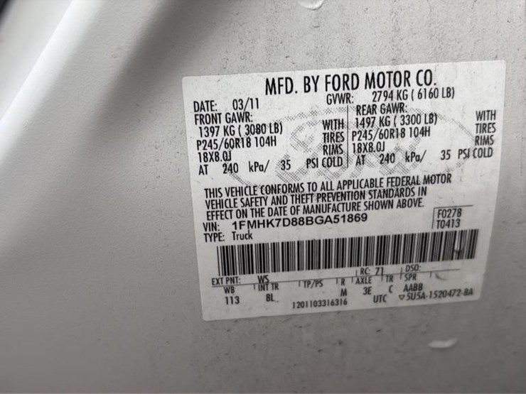 2011-ford-explorer-xlt-image-18