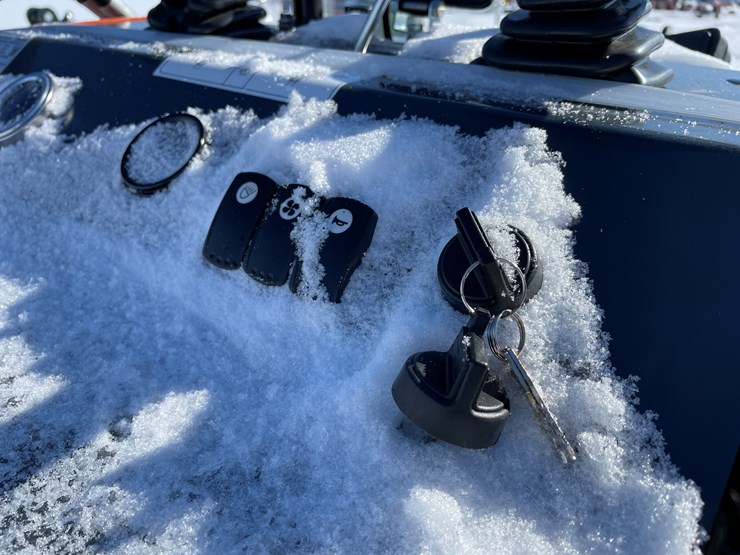 #5413-•-2025-ats-mini-skid-steer-loader-t460-image-16