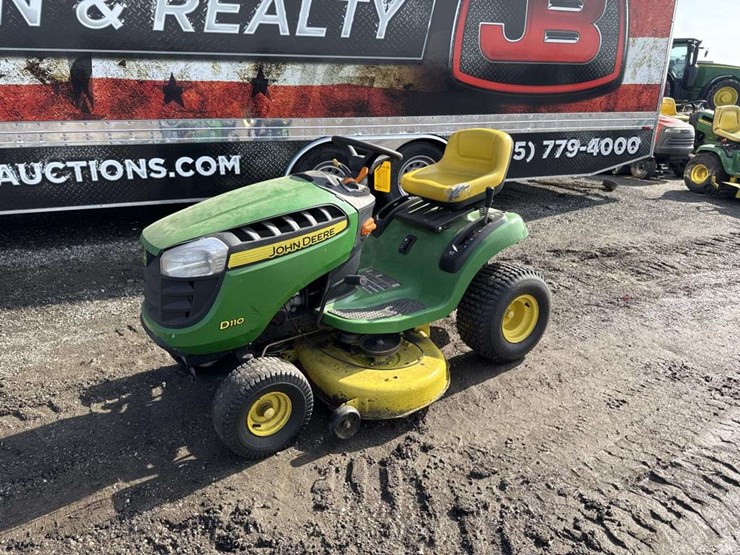 john-deere-d110-image-1