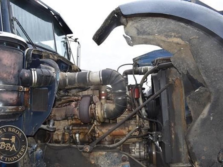 1982-kenworth-w900-image-32