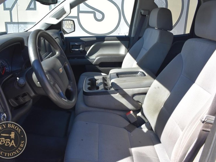 2017-chevrolet-silverado-1500-image-11