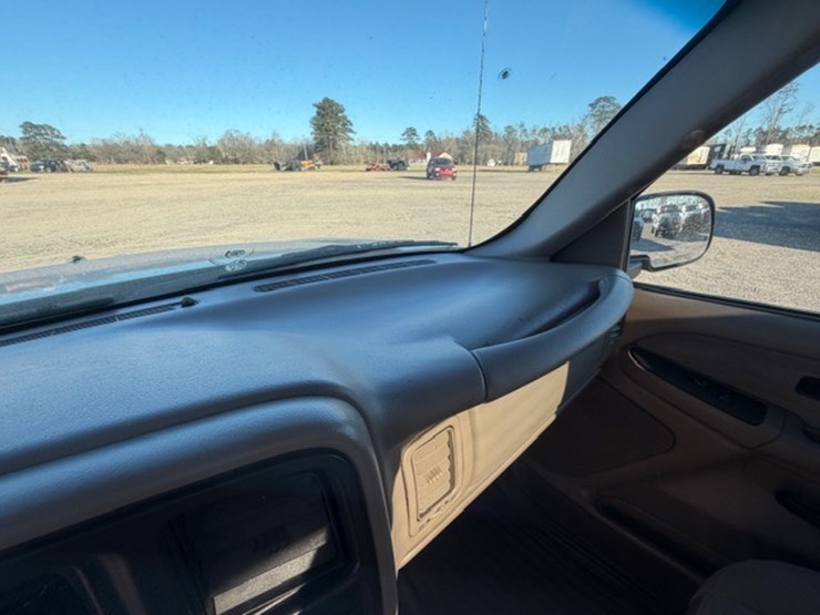 #448-•-2003-chevrolet-c1500-|-reconstructed-title-image-41