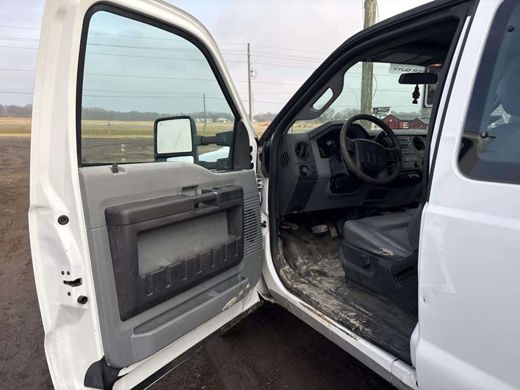 2016-ford-f350-image-12