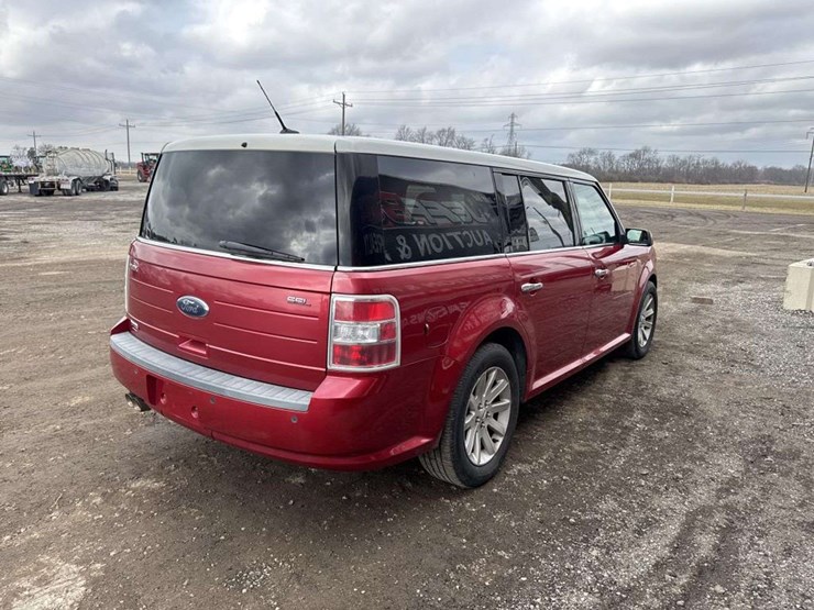 2010-ford-flex-image-5