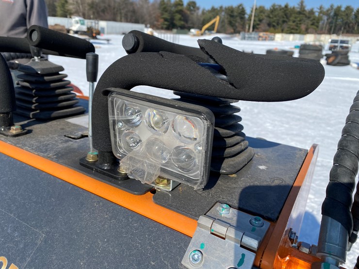 #5317-•-landhonor-mini-skid-steer-loader-image-21