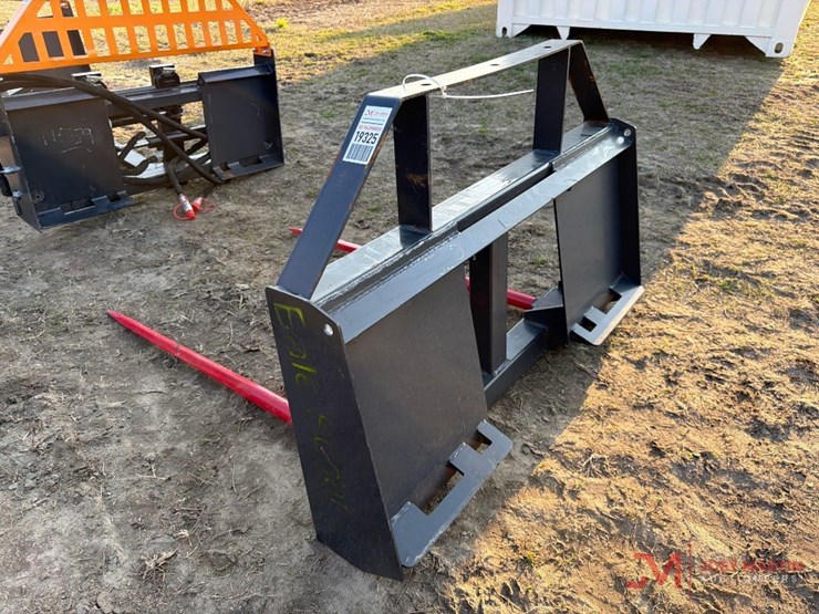 landhonor-48"-double-bale-spears-skid-steer-attachment-image-2