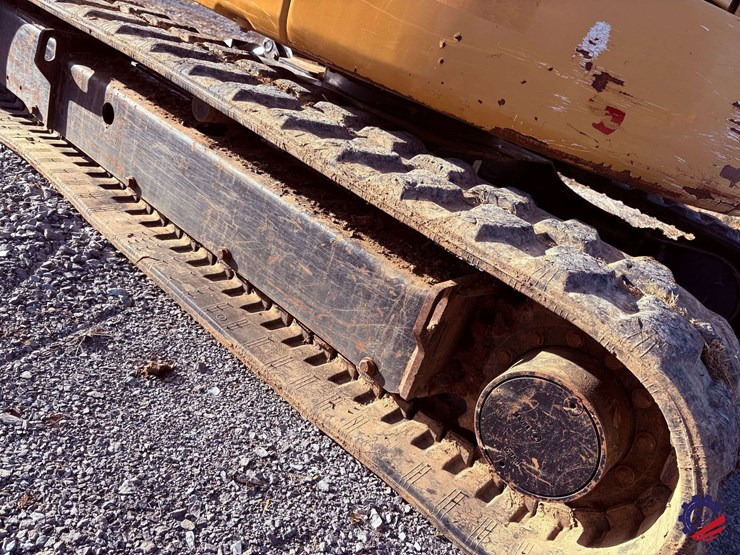 2016-cat-305e2-mini-excavator-image-34