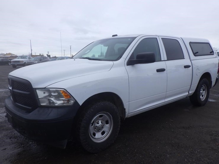 2016-dodge-1500-image-1