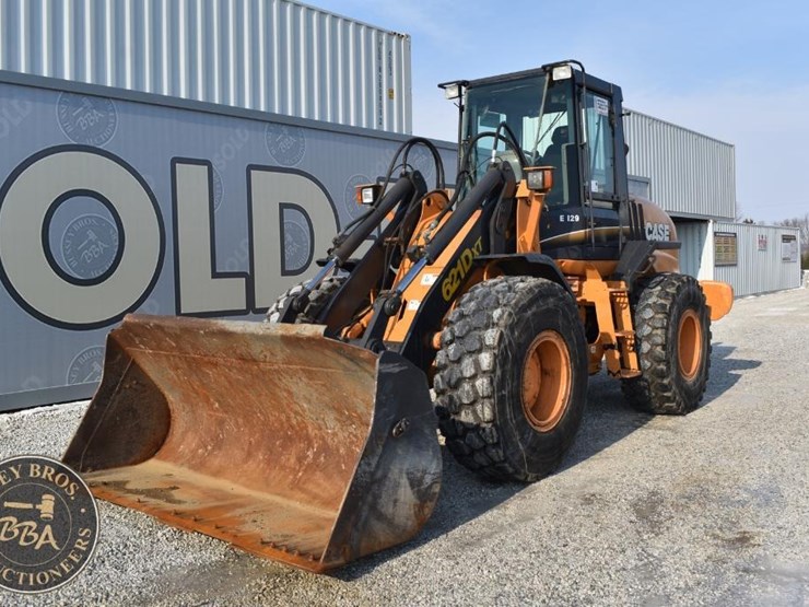 2003-case-621d-xt-image-1