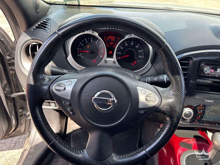 2011-nissan-juke-image-15