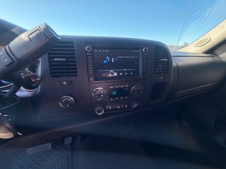 2012-chevrolet-k1500-image-46