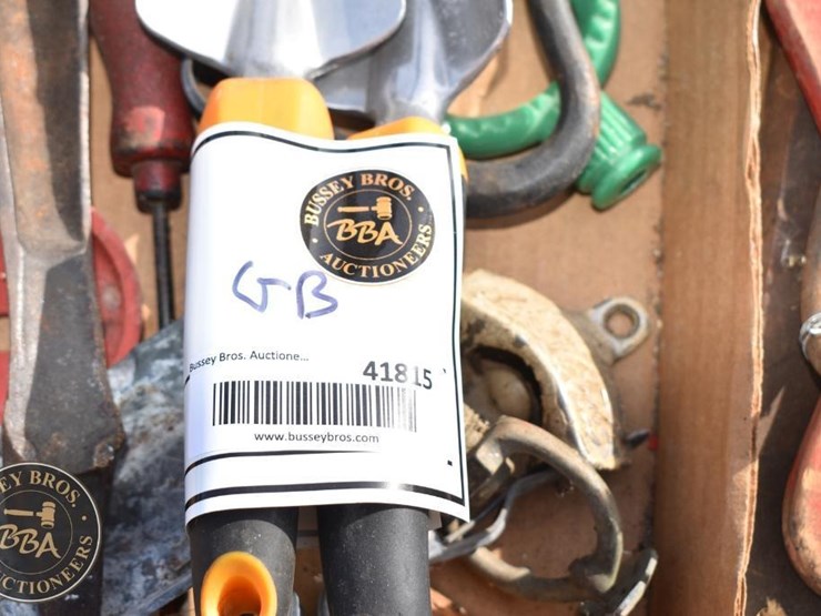 lot-of-assorted-garden-tools-and-hardware-41815-image-6