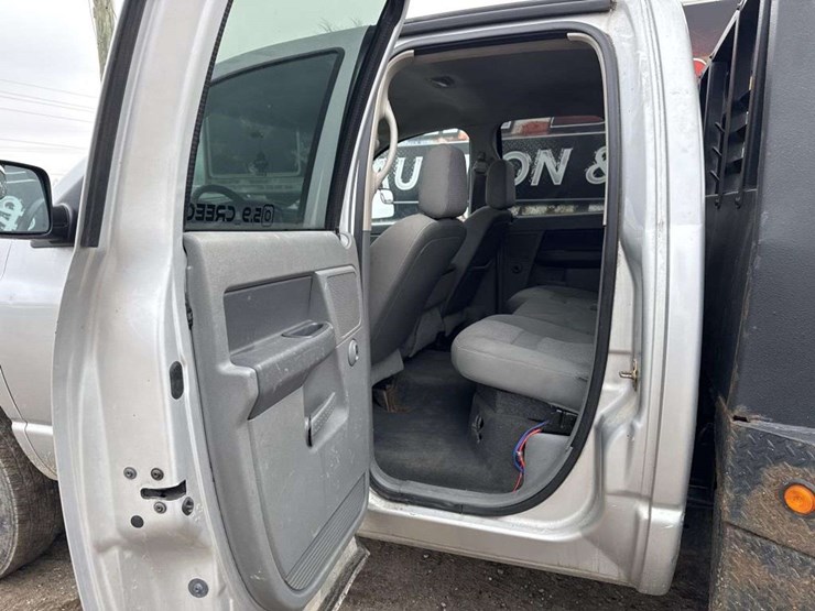 2007-dodge-ram-3500-image-14