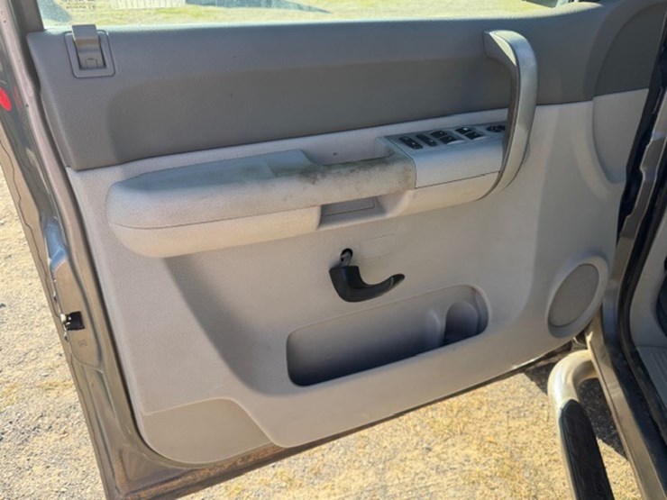 2007-gmc-2500-image-32