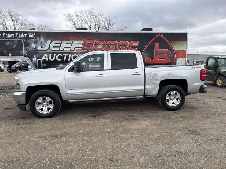 2017-chevrolet-silverado-1500-image-2