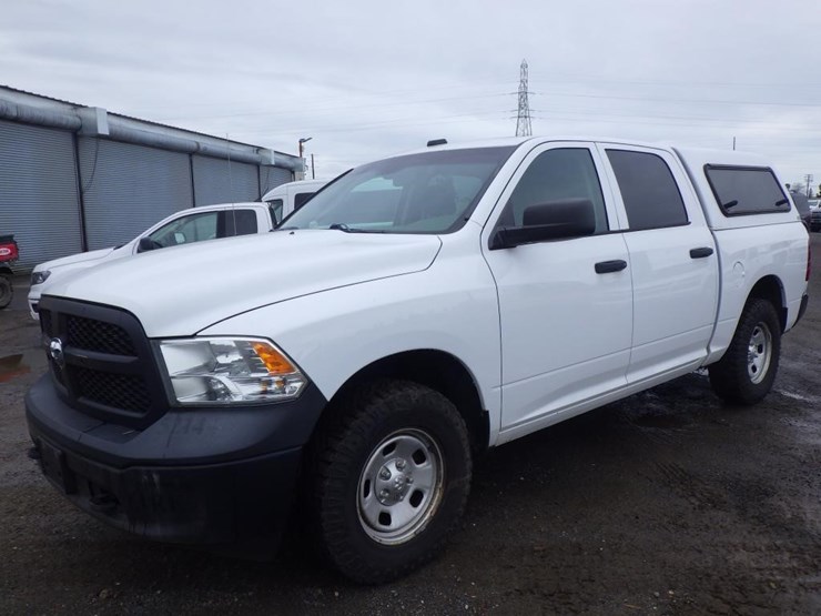 2015-dodge-1500-image-1