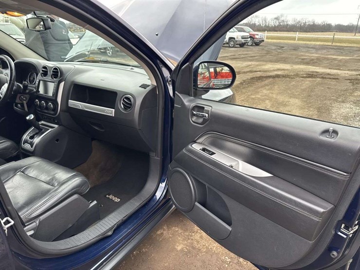 2016-jeep-compass-image-19