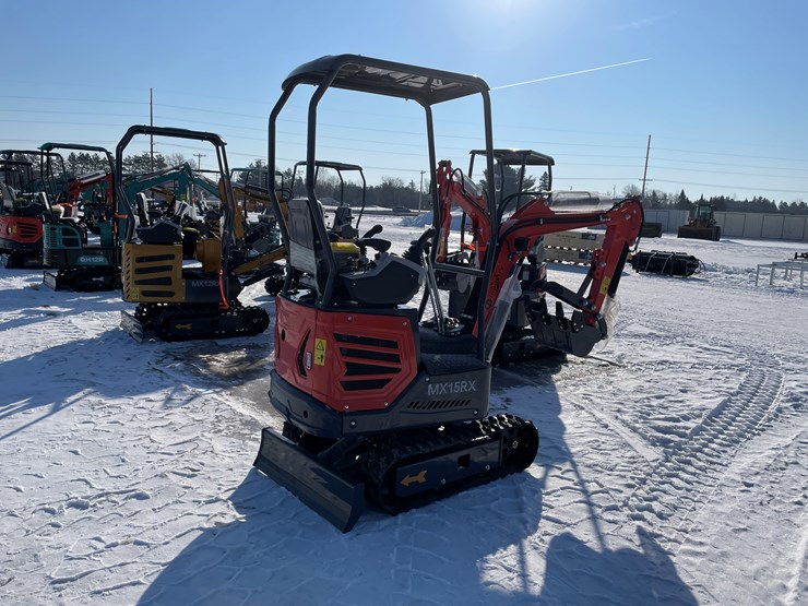#5379-•-mx15rx-mini-excavator-image-4