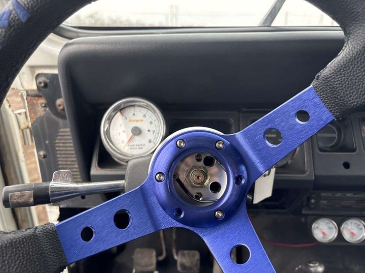 1999-jeep-wrangler-image-25