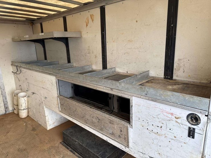 2018-ford-e450-image-18