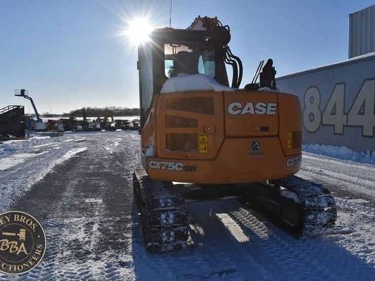 2022-case-cx75csr-image-6