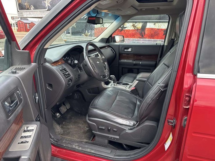 2010-ford-flex-image-13