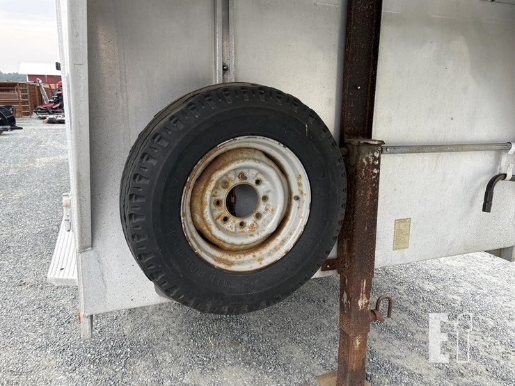 1995-featherlite-24-ft-image-10