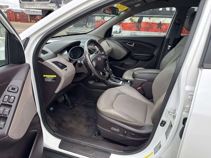 2015-hyundai-tucson-image-13