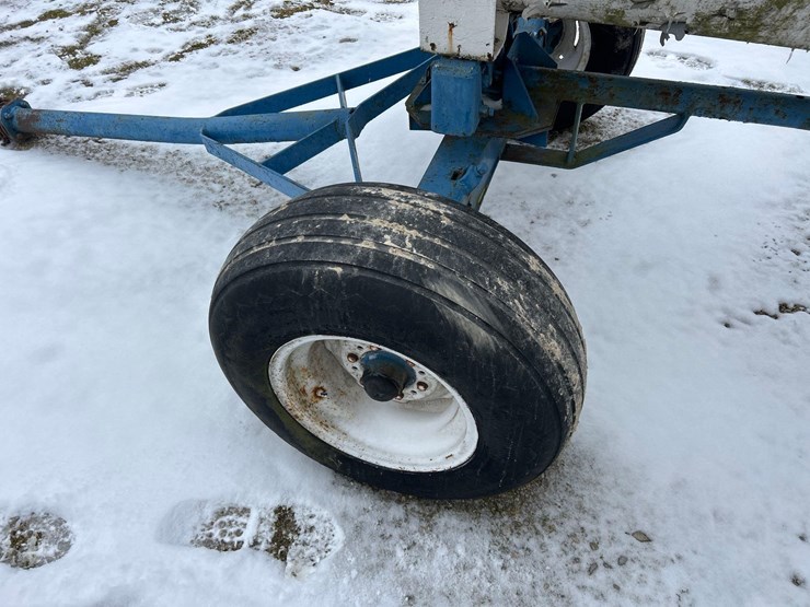 1000-gal.-nh3-tank-on-gear-(on-site)-image-14