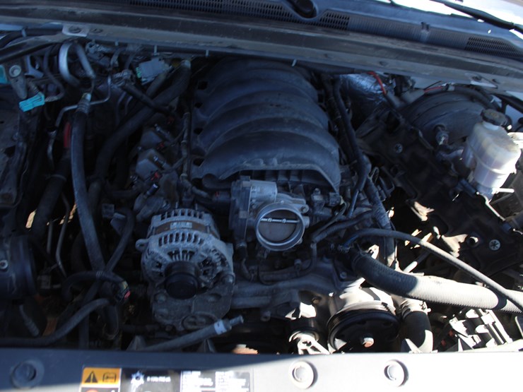 2016-chevrolet-tahoe-image-13