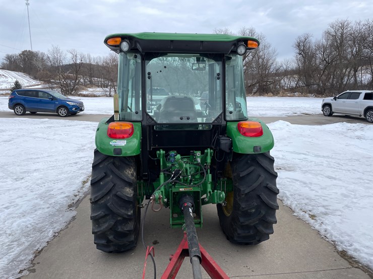 2015-john-deere-5075e-image-6