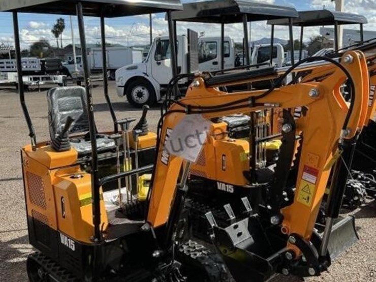 2025-miva-va15-mini-excavator-image-1