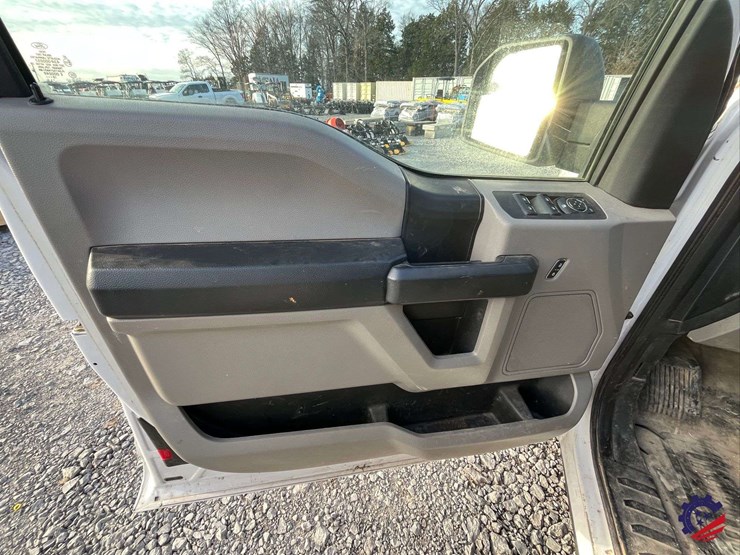 2019-ford-f150-xl-image-51