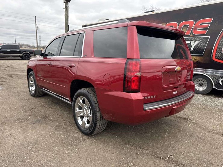 2015-chevrolet-tahoe-ltz-image-2