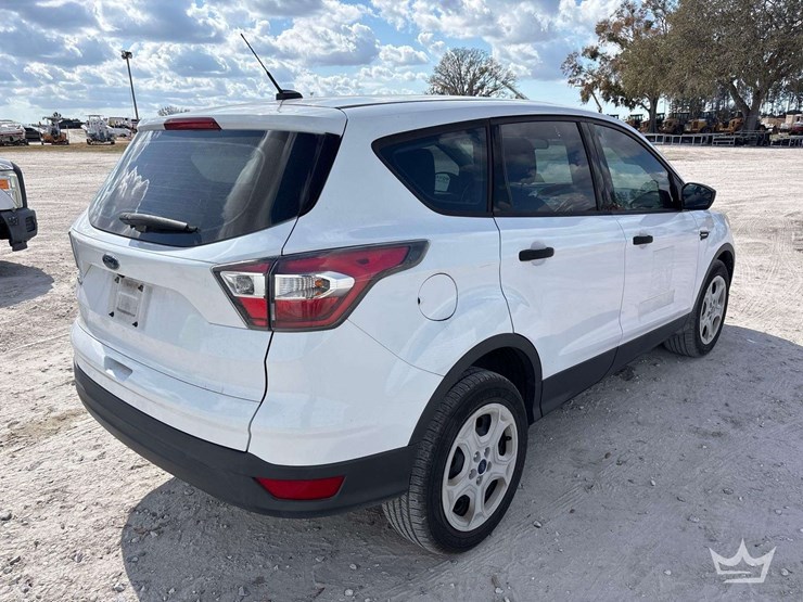 2017-ford-escape-image-3