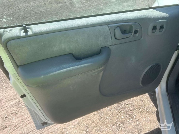 2006-dodge-grand-carvan-van-image-11