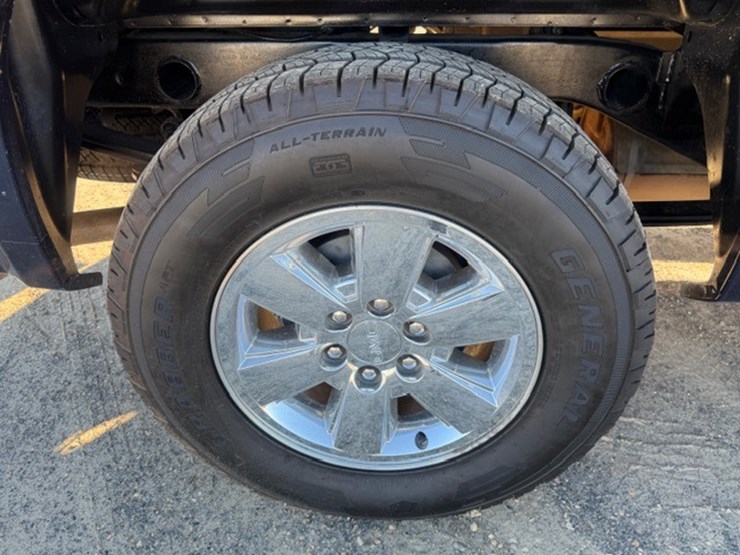 2012-chevrolet-k1500-image-22