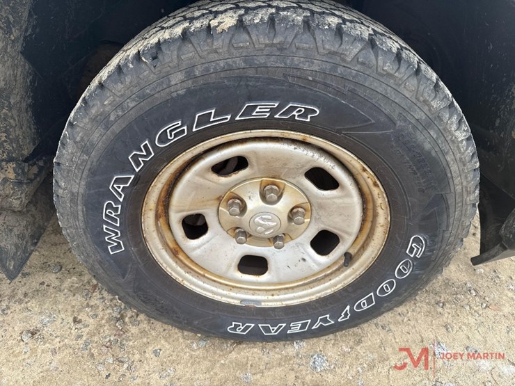 2015-dodge-1500-image-10